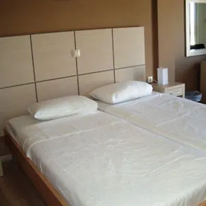 Hotel Thomas **
